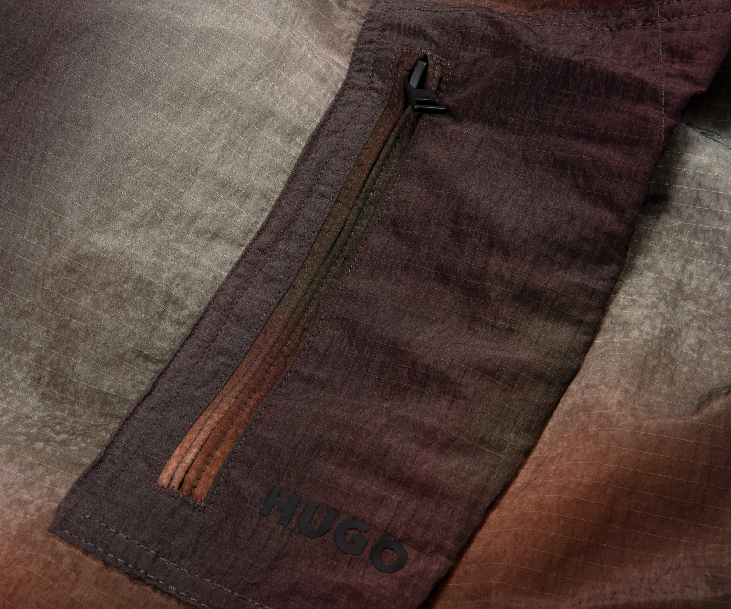 HUGO Dale 231 Camo Cargo Trousers Green - Image 3