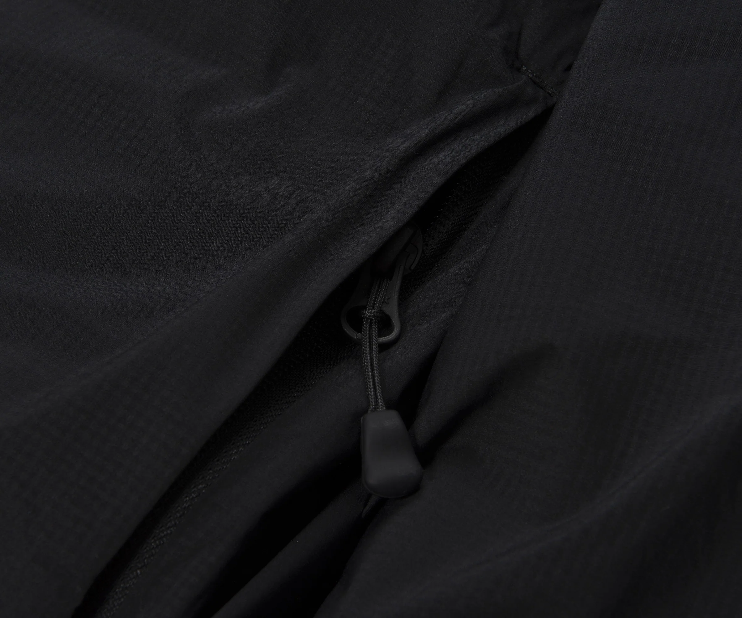 Canada Goose Black Lodge Hooded Puffer - Image 6